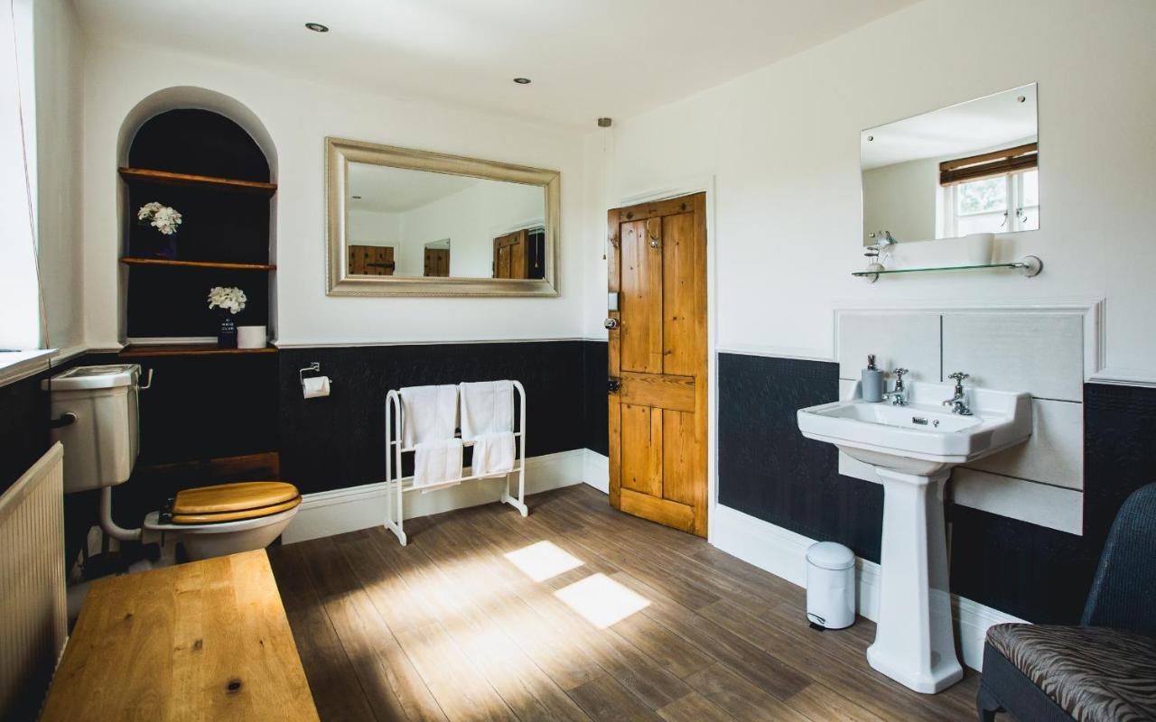 No8 Chepstow Bed & Breakfast Bagian luar foto
