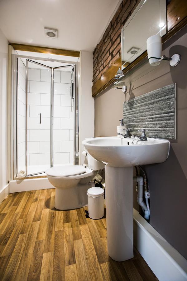 No8 Chepstow Bed & Breakfast Bagian luar foto